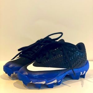 Little boys size 11 Nike Vapor baseball cleats